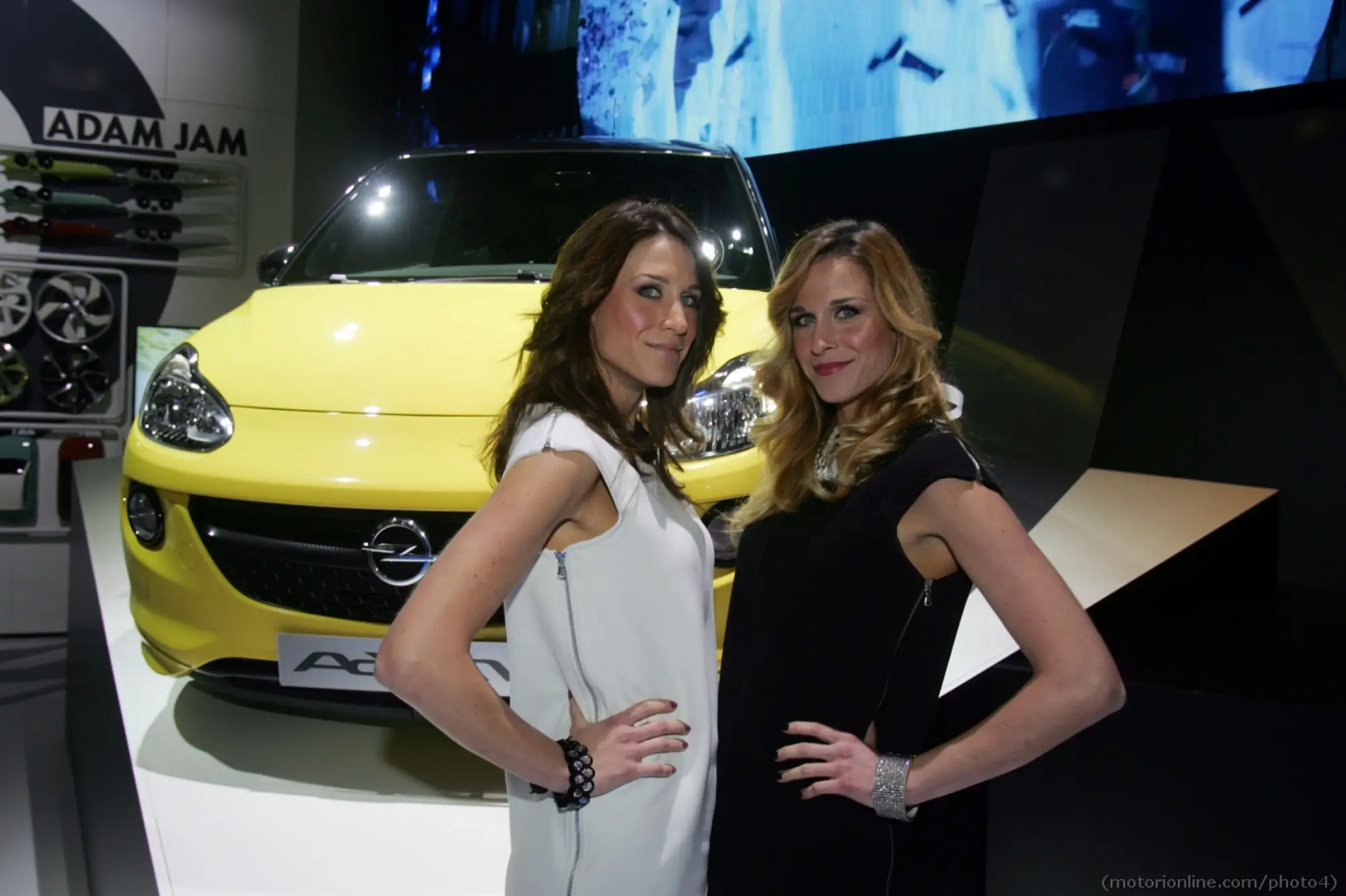 Le ragazze degli Stand - Motor Show di Bologna 2012 - 44
