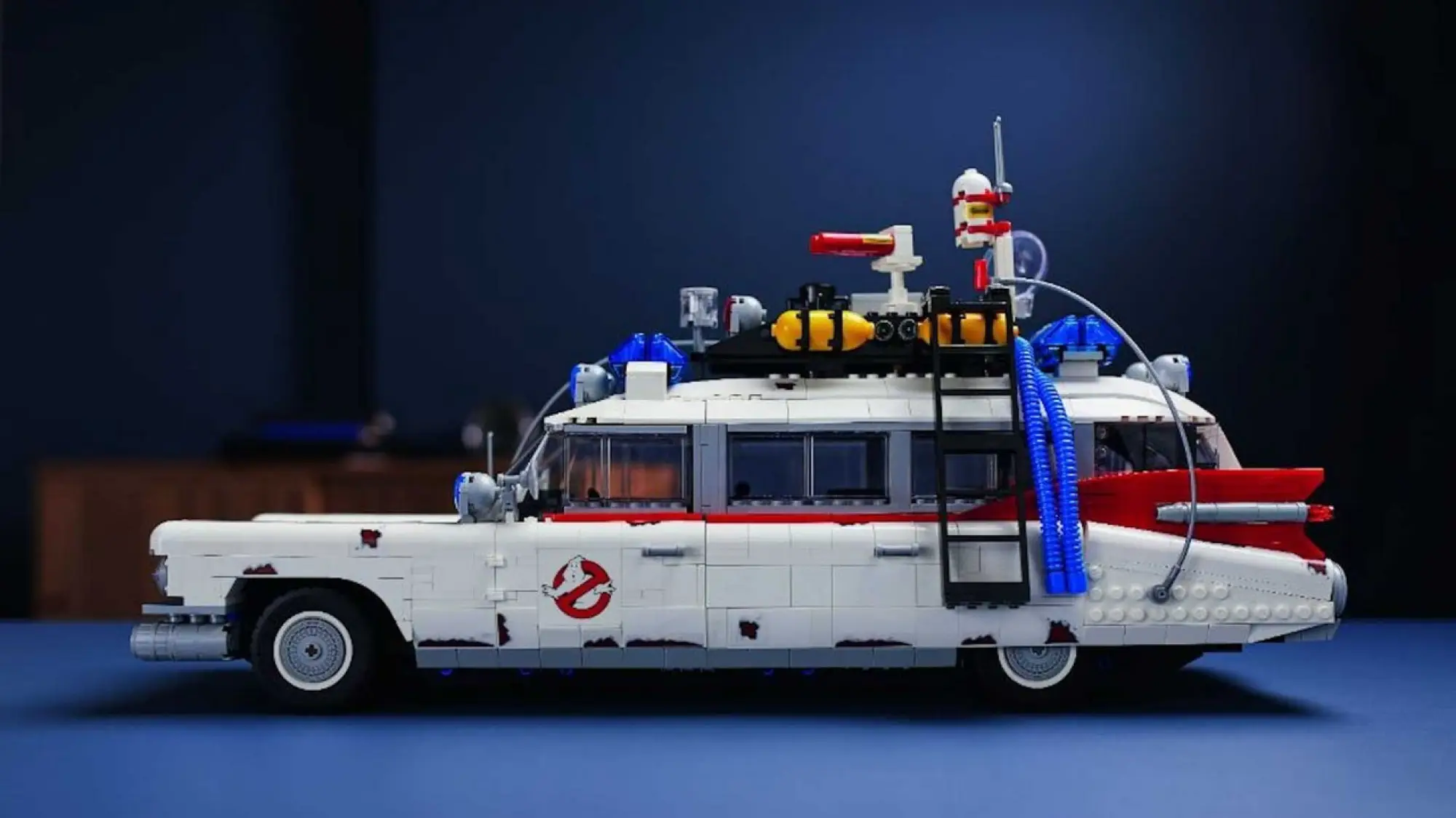 LEGO Ghostbuster ECTO-1 gallery - 5