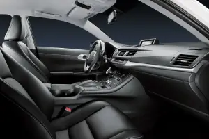 Lexus CT 200h 2011 - 2