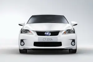 Lexus CT 200h 2011 - 11