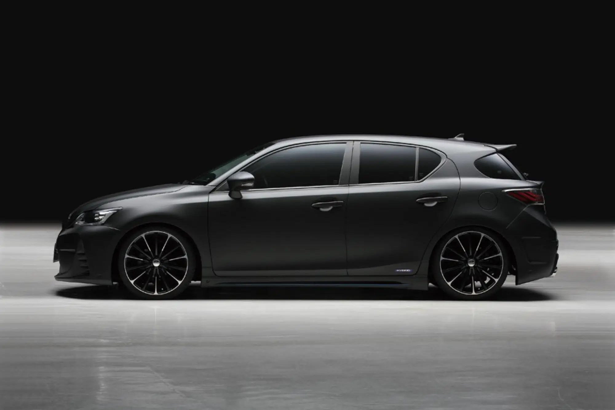 Lexus CT 200h by Wald International - 1