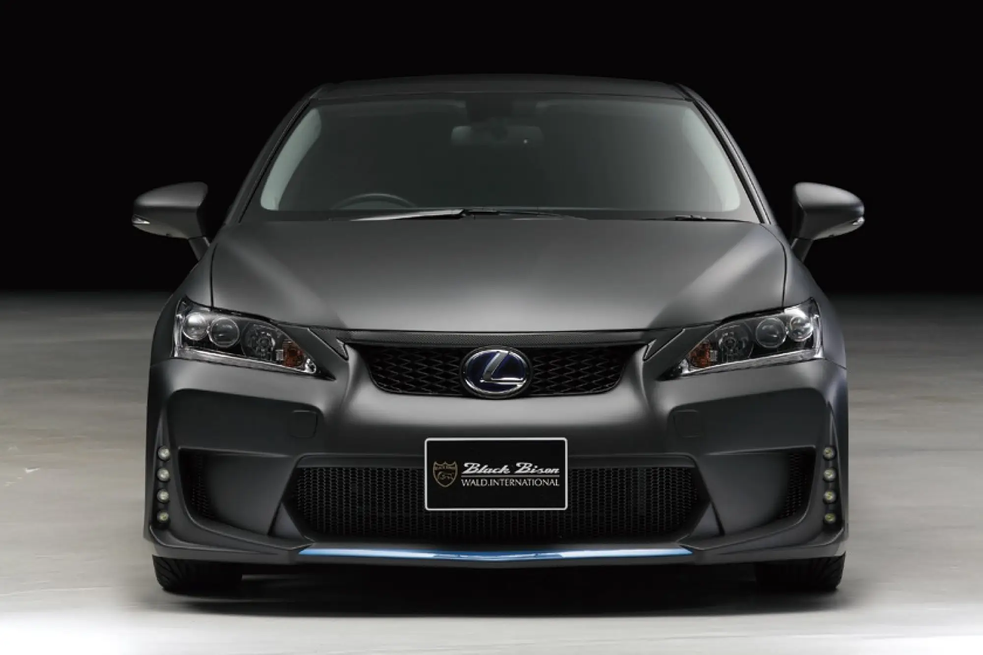 Lexus CT 200h by Wald International - 14