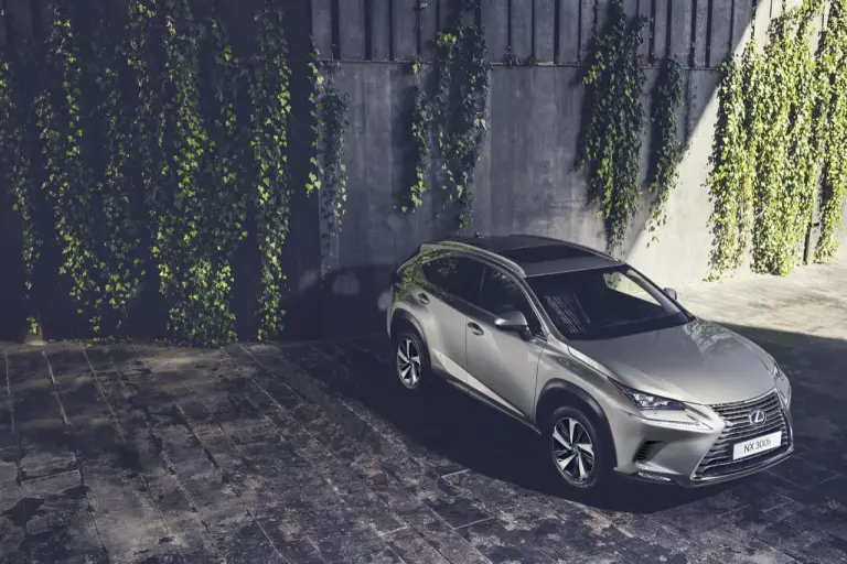 Lexus CT 200h e NX - modelli aggiornati - 17