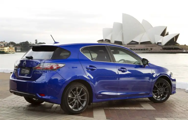 Lexus CT 200h F-Sport - 1