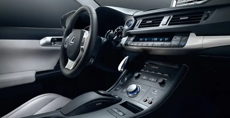 Lexus CT 200h Hybrid - 20