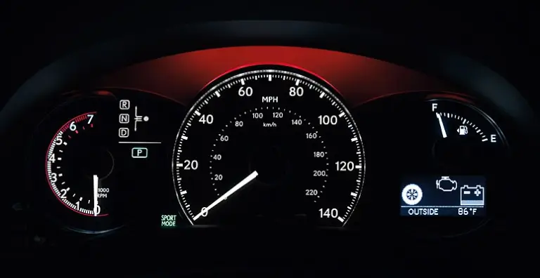 Lexus CT 200h Hybrid - 24