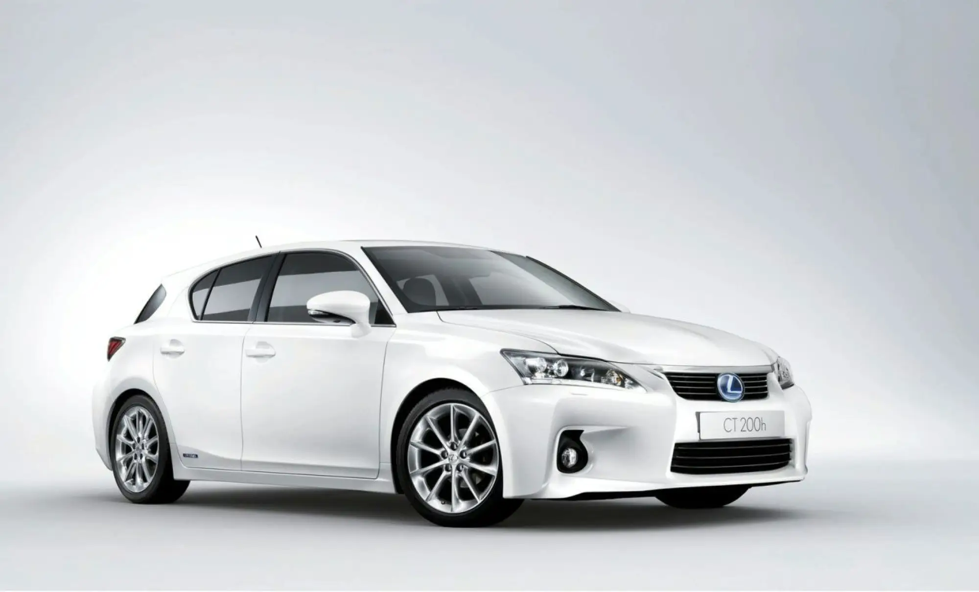 Lexus CT 200h - 13