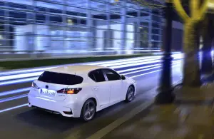Lexus CT Hybrid 2014 - 23