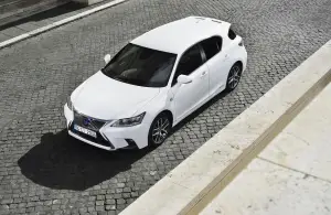 Lexus CT Hybrid 2014