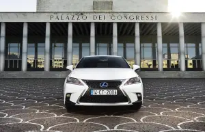 Lexus CT Hybrid 2014 - 45