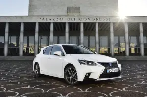 Lexus CT Hybrid - 4