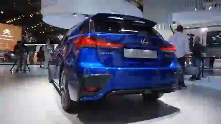 Lexus CT200h - Salone di Francoforte 2017 - 3