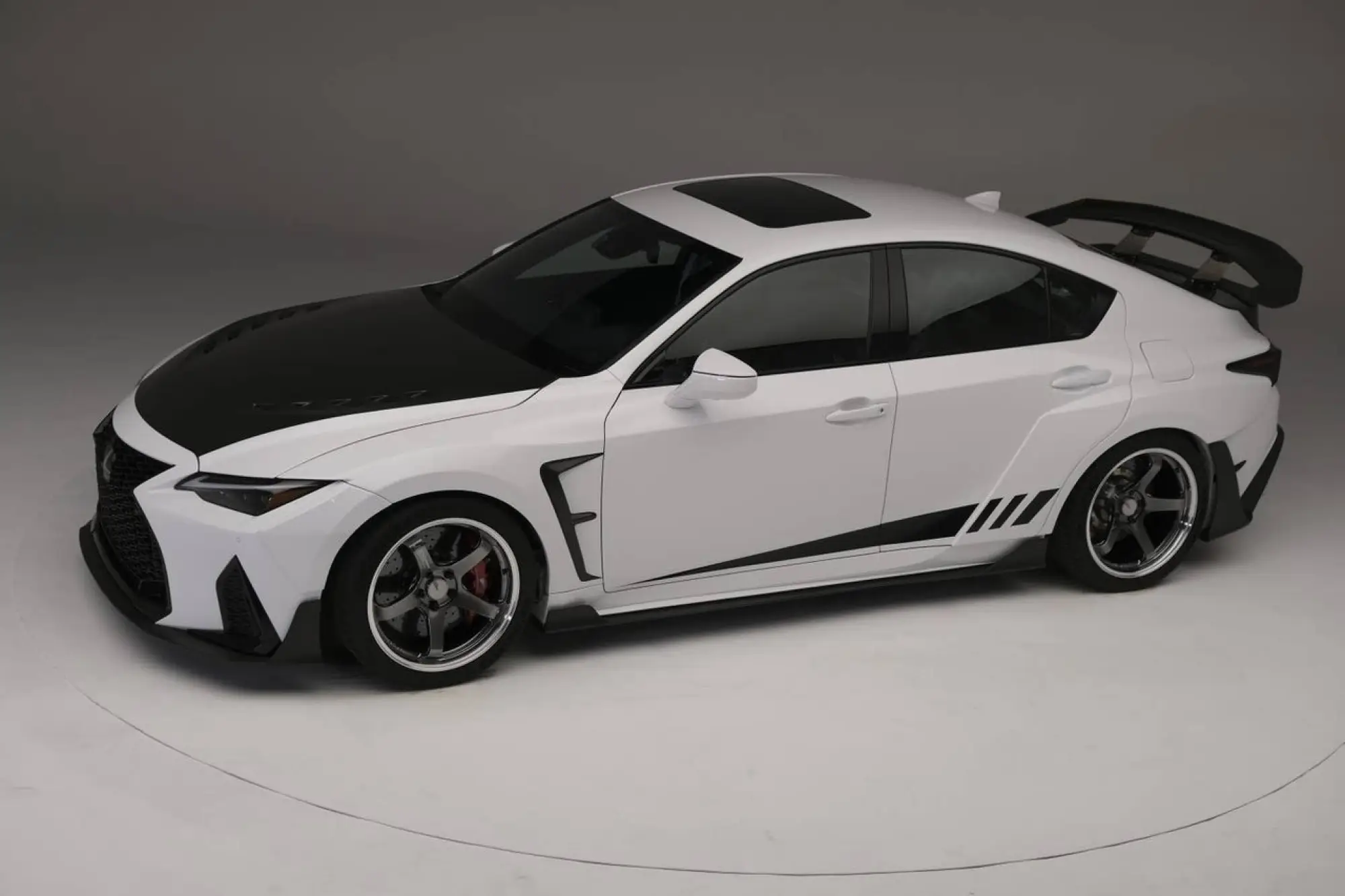 Lexus DSPORT IS 600 Plus - Foto - 4
