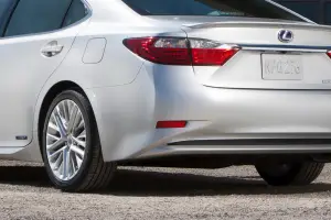 Lexus ES 2012