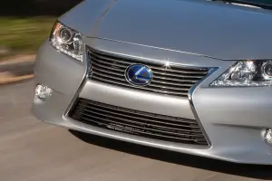 Lexus ES 2012 - 13