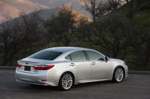 Lexus ES 2012