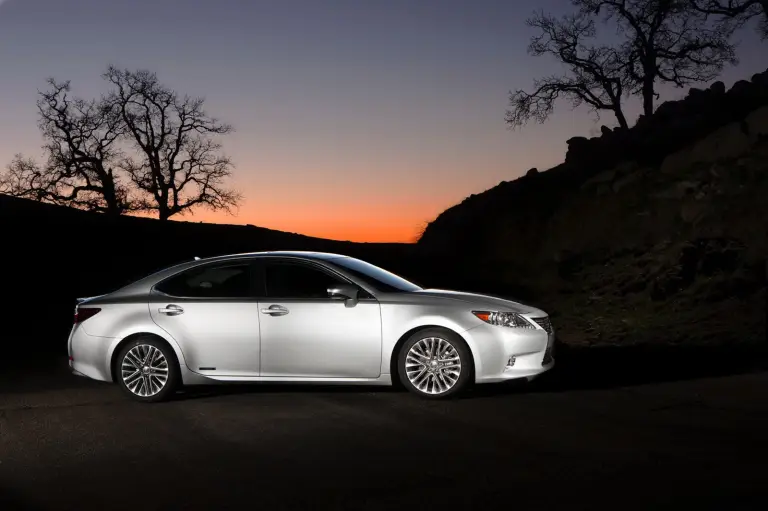 Lexus ES 2012 - 31