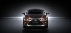 Lexus ES 2016