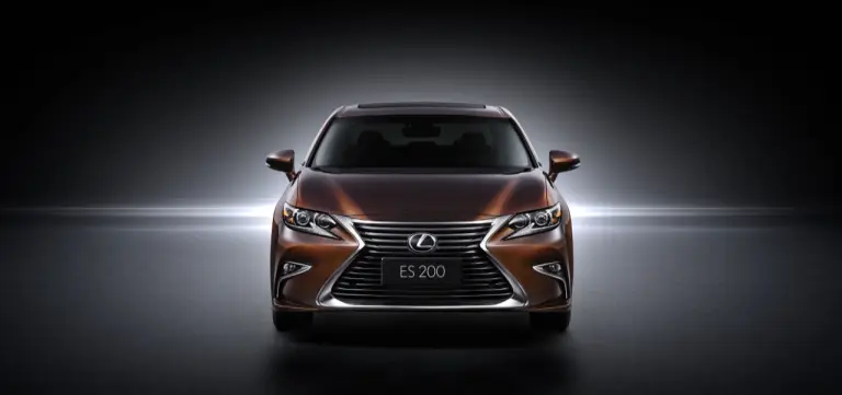 Lexus ES 2016 - 1