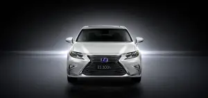 Lexus ES 2016