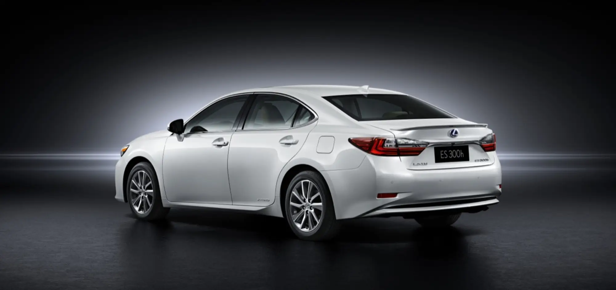 Lexus ES 2016 - 10