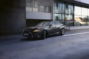 Lexus ES 2023 - Foto - 14