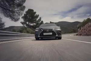 Lexus ES 2023 - Foto