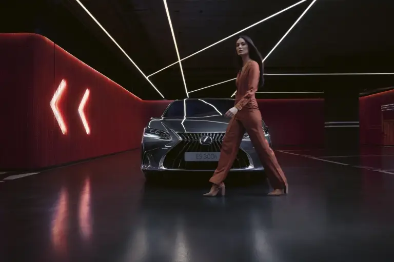 Lexus ES 2023 - Foto - 15