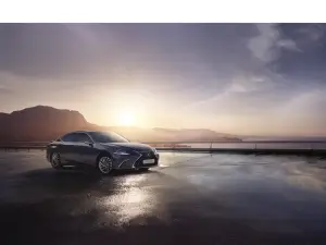 Lexus ES 2023 - Foto - 24