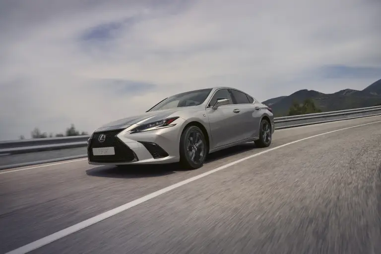 Lexus ES 2023 - Foto - 7