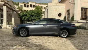 Lexus ES 300h 2021 - Primo contatto