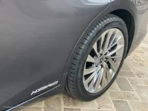 Lexus ES 300h 2021 - Primo contatto