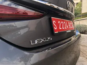 Lexus ES 300h 2021 - Primo contatto