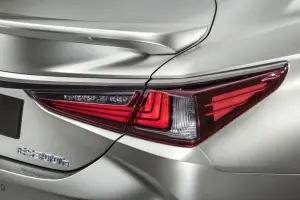 Lexus ES Hybrid - apertura degli ordini - 18