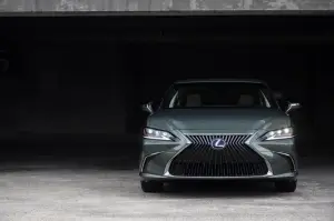 Lexus ES Hybrid - apertura degli ordini - 32