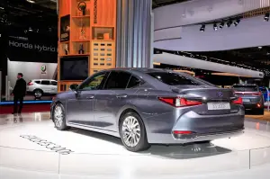 Lexus ES - Salone di Parigi 2018