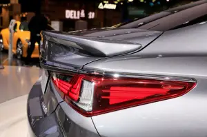 Lexus ES - Salone di Parigi 2018