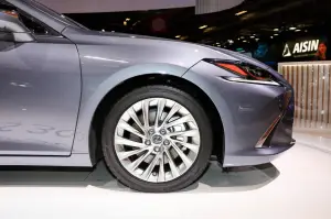 Lexus ES - Salone di Parigi 2018