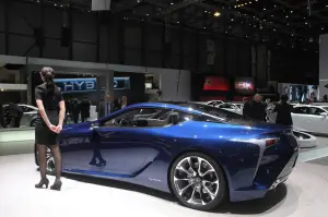 Lexus FC-LC opal blue - Salone di Ginevra 2013