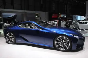 Lexus FC-LC opal blue - Salone di Ginevra 2013 - 11