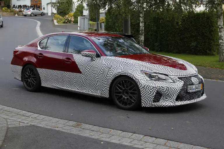 Lexus GS F - foto spia (settembre 2014) - 3