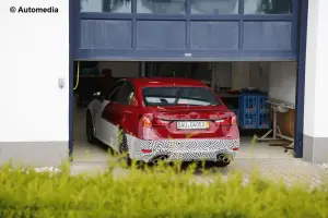 Lexus GS F - foto spia (settembre 2014)