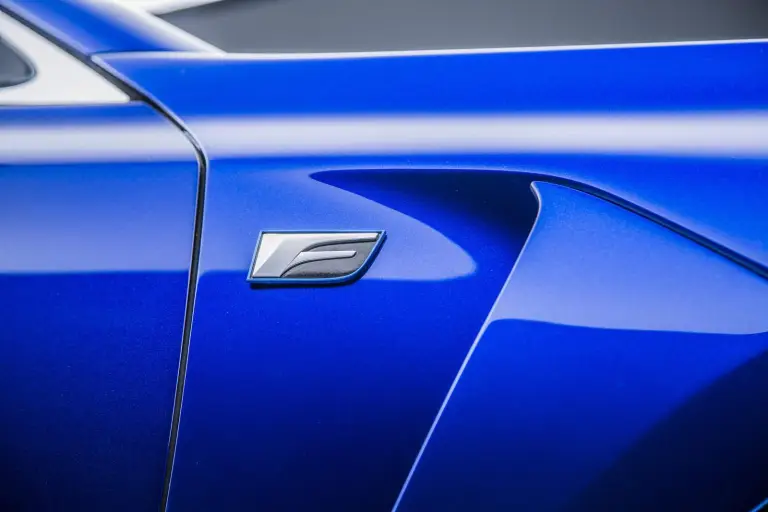 Lexus GS F - Salone di Detroit 2015 - 12