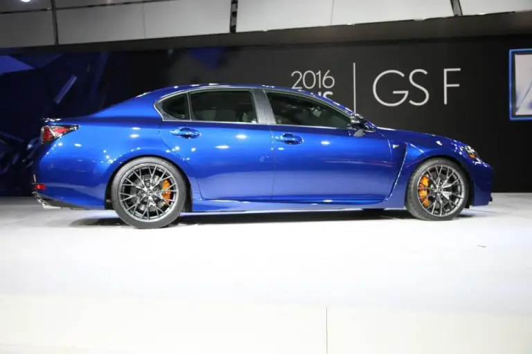 Lexus GS F - Salone di Detroit 2015 - 15