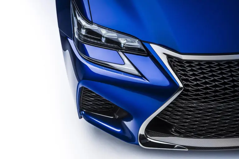 Lexus GS F - Salone di Detroit 2015 - 36