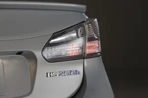 Lexus HS 250h: nuove foto