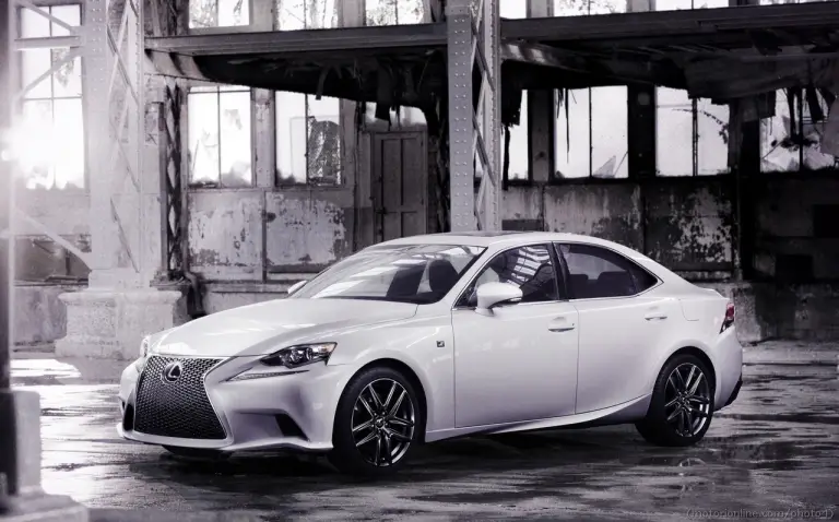 Lexus IS 2014 - 15