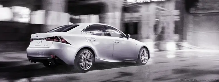 Lexus IS 2014 - 16