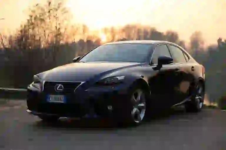 Lexus IS 300H Prova su strada 2016 - 1