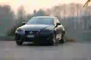 Lexus IS 300H Prova su strada 2016 - 11